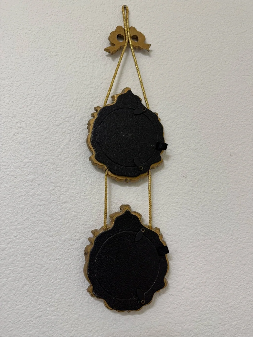 Ornate Double Round Wall Frame in Antique Gold